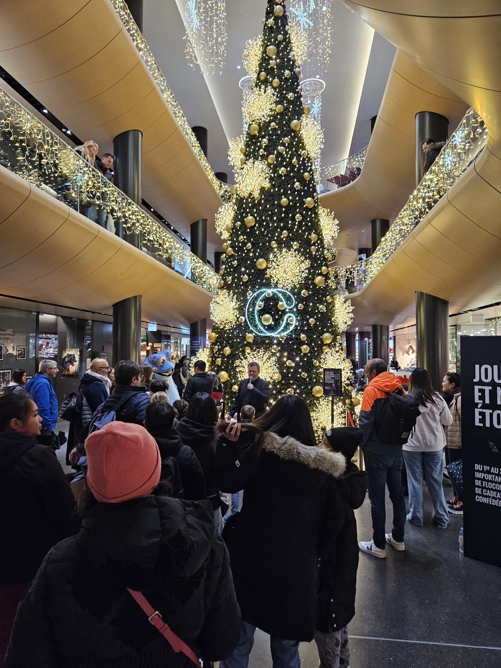 Votre agence événementielle en Haute-Savoie s'occupe des événements professionnels sur mesure du centre commercial Confédération Centre lors de différents événements calendaires.